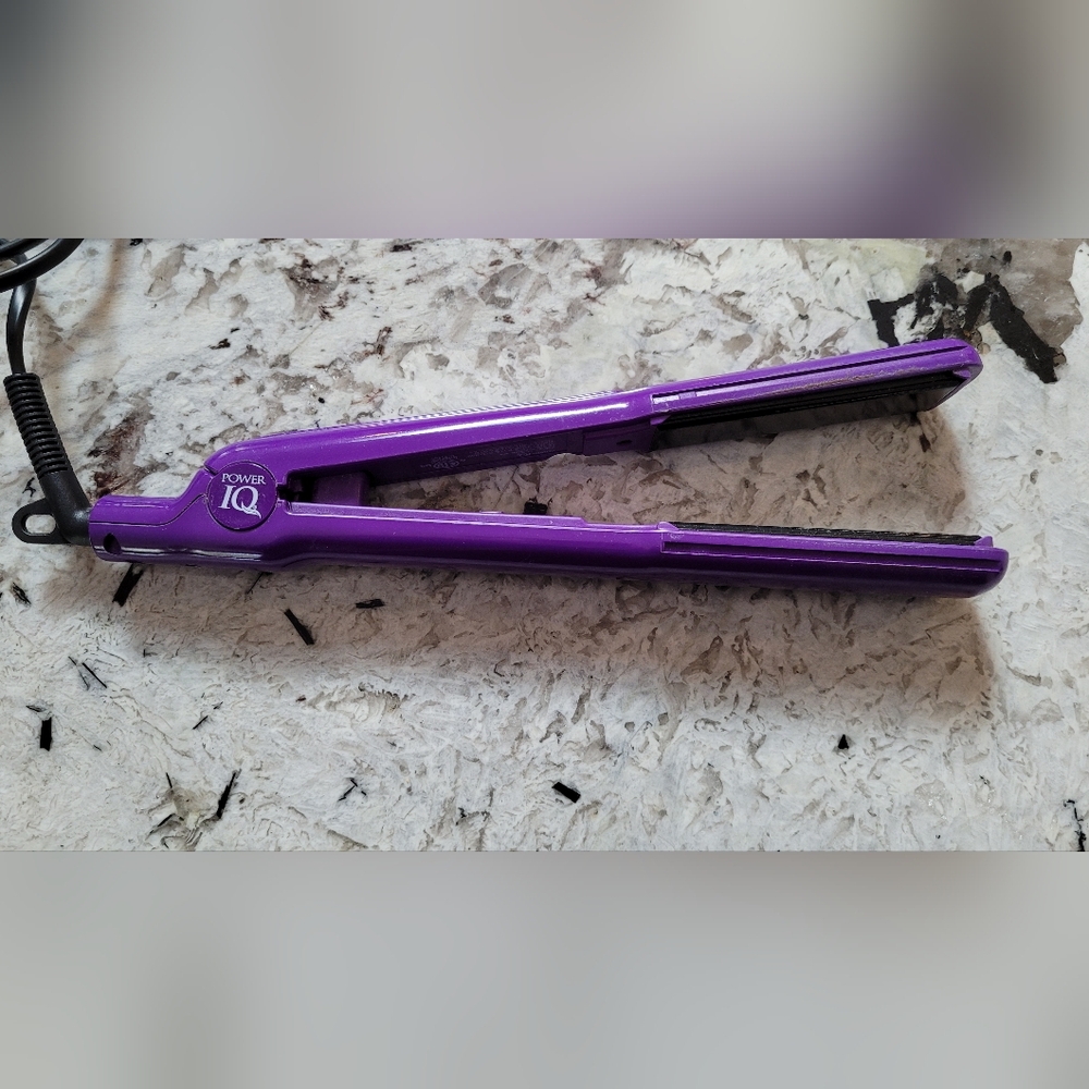 PowerIQ Purple Hair Straightener